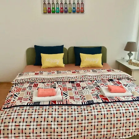 Regina's Luxury Апартаменти